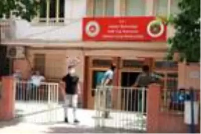 'Yan bakma' kavgasında silahla yaralanan Erkan kurtarılamadı 'Yan bakma' kavgasında silahla yaralanan Erkan kurtarılamadı