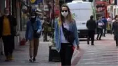 Yarından itibaren maske takmayanlara 900 lira ceza kesilecek Yarından itibaren maske takmayanlara 900 lira ceza kesilecek