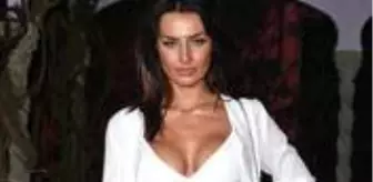 Annie: Annie Kilner, kendisini aldatan Kyle Walker'ı affedip evlenme teklifini kabul etti Annie: Annie Kilner, kendisini aldatan Kyle Walker'ı affedip evlenme teklifini kabul etti