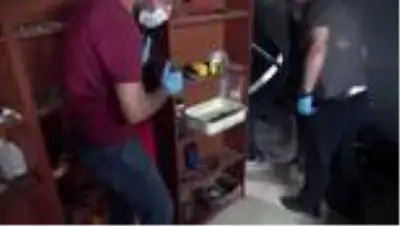 Balıkesir'de silah kaçakçılığı operasyonu: 6 gözaltı Balıkesir'de silah kaçakçılığı operasyonu: 6 gözaltı