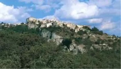 İtalya'nın San Giovanni in Galdo köyü ücretsiz tatil kampanyası başlattı İtalya'nın San Giovanni in Galdo köyü ücretsiz tatil kampanyası başlattı