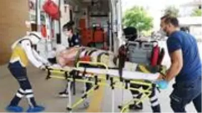 Kalıp çakarken ağır yaralanan işçi hayatını kaybetti Kalıp çakarken ağır yaralanan işçi hayatını kaybetti