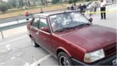 Kardeşinin katil zanlısını pompalı tüfekle eşi ve kızının yanında öldürdü Kardeşinin katil zanlısını pompalı tüfekle eşi ve kızının yanında öldürdü