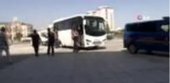 Van Emniyet Müdürlüğü: Kayseri merkezli 14 ilde insan kaçakçılarına operasyon: 25 gözaltı Van Emniyet Müdürlüğü: Kayseri merkezli 14 ilde insan kaçakçılarına operasyon: 25 gözaltı