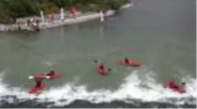 Murat Nehri'nde kano heyecanı Murat Nehri'nde kano heyecanı