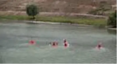 Murat Nehri'nde kano heyecanı Murat Nehri'nde kano heyecanı