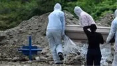 Salgının en kötü günü! Dünya üzerinde en çok vaka yaşanan günü geride bıraktık Salgının en kötü günü! Dünya üzerinde en çok vaka yaşanan günü geride bıraktık