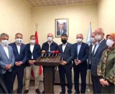 Tarım ve Orman Bakanı dere yataklarına dikkat çekti, çiftçiye sigorta uyarısı yaptı Tarım ve Orman Bakanı dere yataklarına dikkat çekti, çiftçiye sigorta uyarısı yaptı