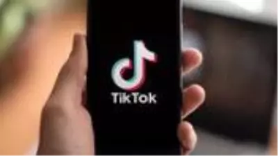 TikTok videosu çekmeye çalışan 17 yaşındaki genç, silahla kendisini vurdu TikTok videosu çekmeye çalışan 17 yaşındaki genç, silahla kendisini vurdu