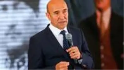 Tunç Soyer, 'İzmir bayrağı' ve 'İzmir parası' iddialarını yalanladı Tunç Soyer, 'İzmir bayrağı' ve 'İzmir parası' iddialarını yalanladı