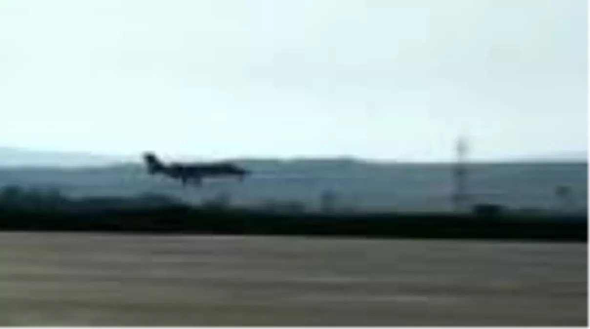 Son dakika haberi | Türkmenistan'dan ambulans uçakla yurda getirilen 9 yaşındaki Nihal Aydın, Hacettepe Hastanesi'ne...