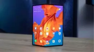 Ultra Thin Glass Katlanabilir Telefon Modellerine Yön Verecek Ultra Thin Glass Katlanabilir Telefon Modellerine Yön Verecek