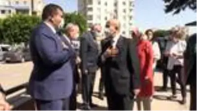 Vali Demirtaş ve ailesine hüzünlü veda Vali Demirtaş ve ailesine hüzünlü veda
