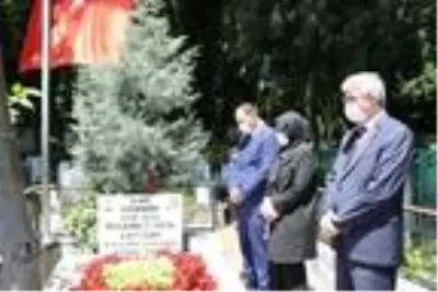 Vali Kaldırım'dan ilk ziyaret Şehit Kaymakam Safitürk'ün babasına Vali Kaldırım'dan ilk ziyaret Şehit Kaymakam Safitürk'ün babasına