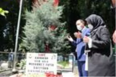 Vali Kaldırım'dan ilk ziyaret Şehit Kaymakam Safitürk'ün babasına Vali Kaldırım'dan ilk ziyaret Şehit Kaymakam Safitürk'ün babasına