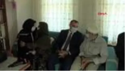 Vali Kaldırım'dan ilk ziyaret Şehit Kaymakam Safitürk'ün babasına Vali Kaldırım'dan ilk ziyaret Şehit Kaymakam Safitürk'ün babasına