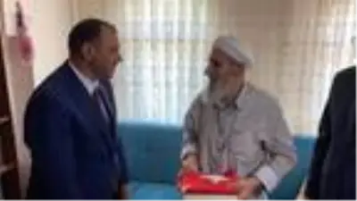 Vali Kaldırım'dan ilk ziyaret Şehit Kaymakam Safitürk'ün babasına Vali Kaldırım'dan ilk ziyaret Şehit Kaymakam Safitürk'ün babasına