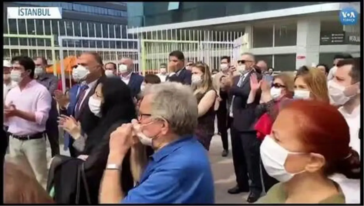 Yeni Baro Yasasına Karşı Çıkan Baro Başkanları Ankara'ya Yürüyor