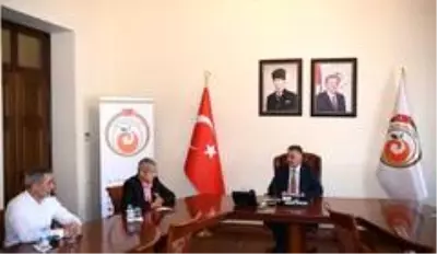 AGC'den Veli Yazıcı'ya 'Hayırlı olsun' ziyareti AGC'den Veli Yazıcı'ya 'Hayırlı olsun' ziyareti
