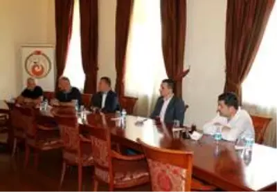 AGC'den Veli Yazıcı'ya 'Hayırlı olsun' ziyareti AGC'den Veli Yazıcı'ya 'Hayırlı olsun' ziyareti