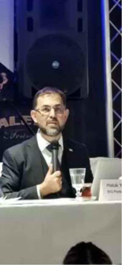 Almanya'nın Türkiye'ye seyahat kısıtlaması kararına Türk siyasetçilerden tepki Almanya'nın Türkiye'ye seyahat kısıtlaması kararına Türk siyasetçilerden tepki