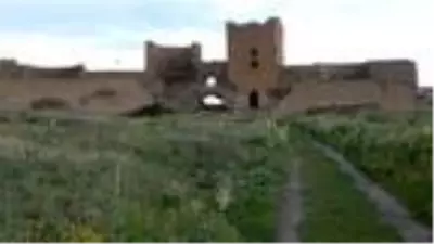 Ani Ören Yeri'ndeki Menuçehr Camii, restore edilerek ibadete açılacak Ani Ören Yeri'ndeki Menuçehr Camii, restore edilerek ibadete açılacak