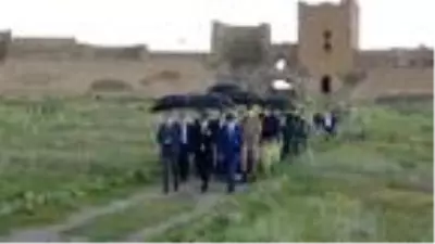 Ani Ören Yeri'ndeki Menuçehr Camii, restore edilerek ibadete açılacak Ani Ören Yeri'ndeki Menuçehr Camii, restore edilerek ibadete açılacak