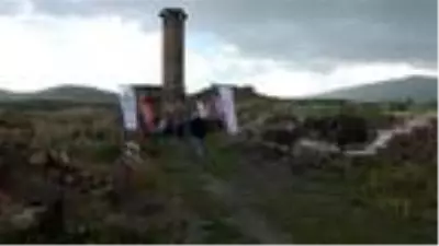 Ani Ören Yeri'ndeki Menuçehr Camii, restore edilerek ibadete açılacak Ani Ören Yeri'ndeki Menuçehr Camii, restore edilerek ibadete açılacak