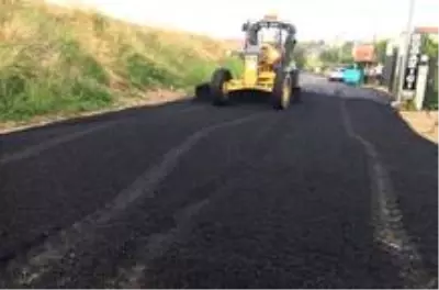 Bahçelievler Mahallesi yıllar sonra asfaltla tanıştı