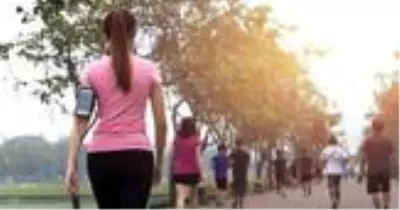 Haftada en az 3 gün 30 dakika yürüyüş şart! Haftada en az 3 gün 30 dakika yürüyüş şart!