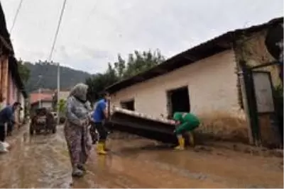 Osmangazi selzedelerin yanında Osmangazi selzedelerin yanında