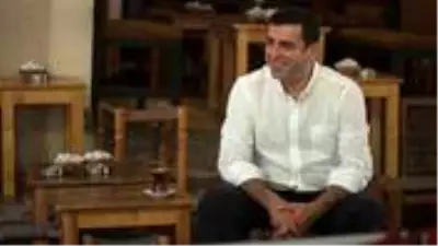 Selahattin Demirtaş'ın avukatlarından tahliye başvurusu Selahattin Demirtaş'ın avukatlarından tahliye başvurusu