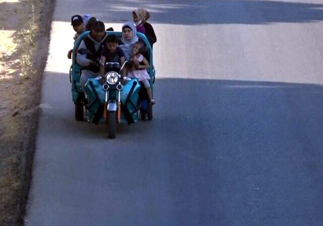 10 kişilik aile 1 motosiklete bindi