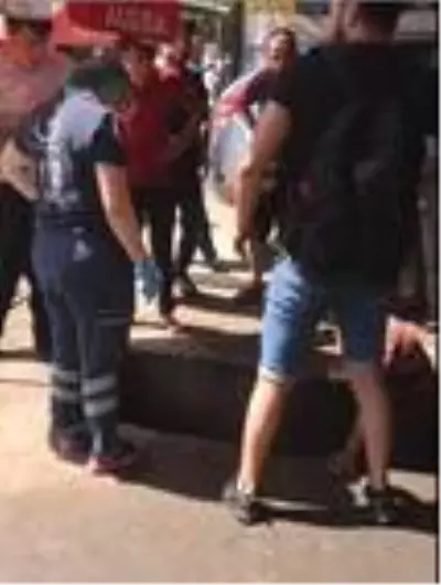 Alanya'da yaşlı adam adres sormak için girdiği tamircide kanala düştü Alanya'da yaşlı adam adres sormak için girdiği tamircide kanala düştü