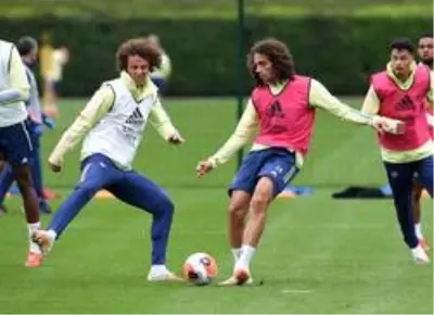 Arsenal, David Luiz ile 1 yıllık yeni sözleşme imzaladı Arsenal, David Luiz ile 1 yıllık yeni sözleşme imzaladı