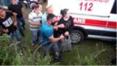 Derede kaybolan Ayberk'in cansız bedenine ulaşıldı! Anne ve babası fenalaştı, dedesi kalp krizi geçirdi Derede kaybolan Ayberk'in cansız bedenine ulaşıldı! Anne ve babası fenalaştı, dedesi kalp krizi geçirdi