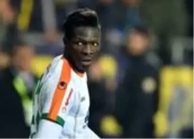 Beşiktaş'la anlaşan Fabrice N'Sakala, siyah-beyazlılardan 750 bin euro maaş alacak Beşiktaş'la anlaşan Fabrice N'Sakala, siyah-beyazlılardan 750 bin euro maaş alacak