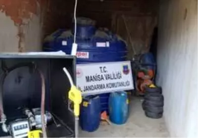Evinin deposuna kaçak akaryakıt istasyonu kuran şahıs yakalandı Evinin deposuna kaçak akaryakıt istasyonu kuran şahıs yakalandı