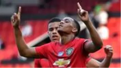 Manchester United, evinde Sheffield United'ı 3-0 yendi Manchester United, evinde Sheffield United'ı 3-0 yendi