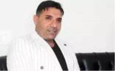 Oyuncu Burhan Çelik, ünlü oyuncu Çağla Şimşek ile aynı projede yer almak istiyor Oyuncu Burhan Çelik, ünlü oyuncu Çağla Şimşek ile aynı projede yer almak istiyor