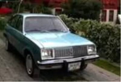 Oyuncu Şükrü Yıldız'ın otomobili parça parça çalındı Oyuncu Şükrü Yıldız'ın otomobili parça parça çalındı