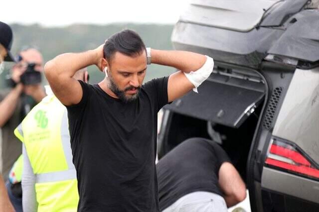 Şans eseri ölümden dönen Alişan'ın eşi Buse Varol, kaza sonrası şoka girdi Şans eseri ölümden dönen Alişan'ın eşi Buse Varol, kaza sonrası şoka girdi