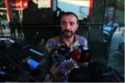 Şarkıcı Alişan, eşi, oğlu ve bakıcının bulunduğu ciple kaza yaptı (2) Şarkıcı Alişan, eşi, oğlu ve bakıcının bulunduğu ciple kaza yaptı (2)