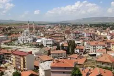 İlçe halkı diken üstünde! Sivas'taki vakaların yüzde 70'i Şarkışla'da görüldü İlçe halkı diken üstünde! Sivas'taki vakaların yüzde 70'i Şarkışla'da görüldü