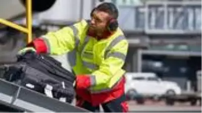 Swissport, İngiltere'de 4 bin 500 kişiyi işten çıkaracak Swissport, İngiltere'de 4 bin 500 kişiyi işten çıkaracak