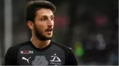 Transfere hız veren Beşiktaş, Gürcü orta saha Nika Ninua ile anlaştı Transfere hız veren Beşiktaş, Gürcü orta saha Nika Ninua ile anlaştı