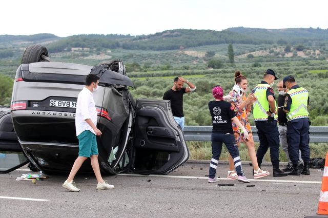 Ünlü şarkıcı Alişan kaza yaptı! Eşi ve çocuğunun da içinde olduğu araç takla attı