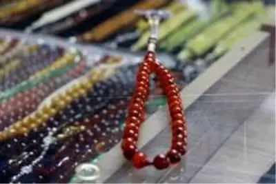Artık üretimi yapılmayan Osmanlı kehribar tespihi 5 bin liralık fiyatıyla dudak uçuklatıyor