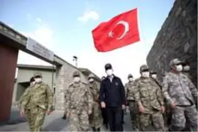 Bakan Akar ve komutanlardan yoğun mesai Bakan Akar ve komutanlardan yoğun mesai