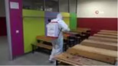 Esenyurt'ta dezenfekte edilen okullar YKS sınavına hazır Esenyurt'ta dezenfekte edilen okullar YKS sınavına hazır